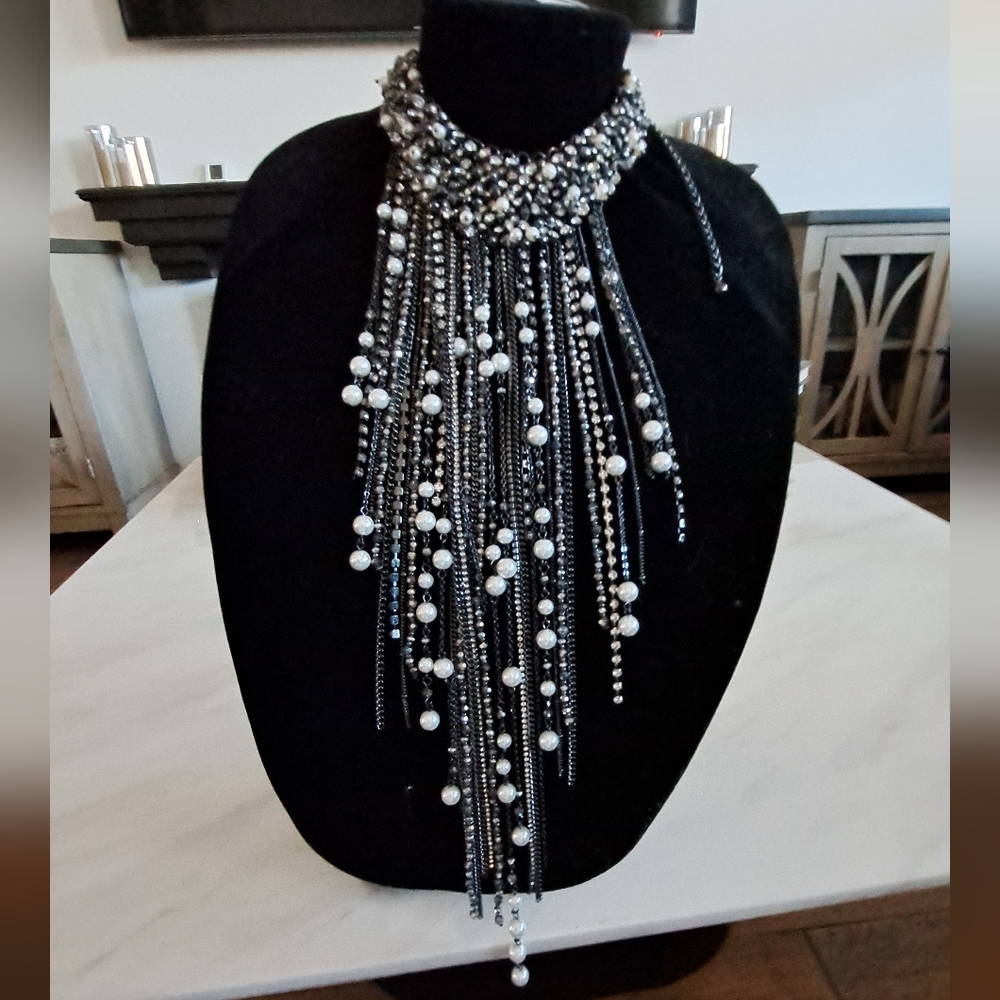Elegant Black and White Beaded Necklace